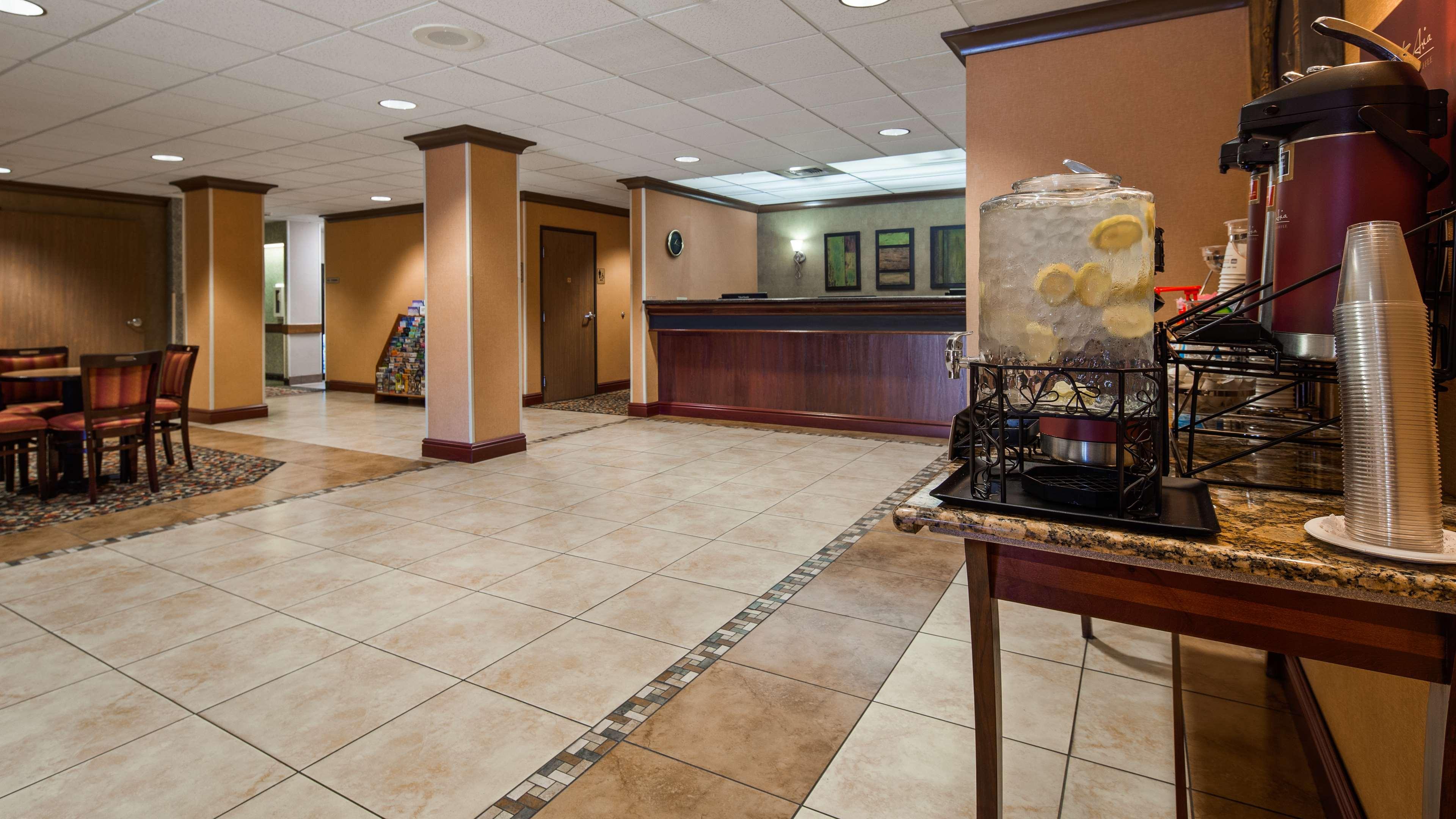Best Western Cascade Inn & Suites Troutdale Eksteriør billede