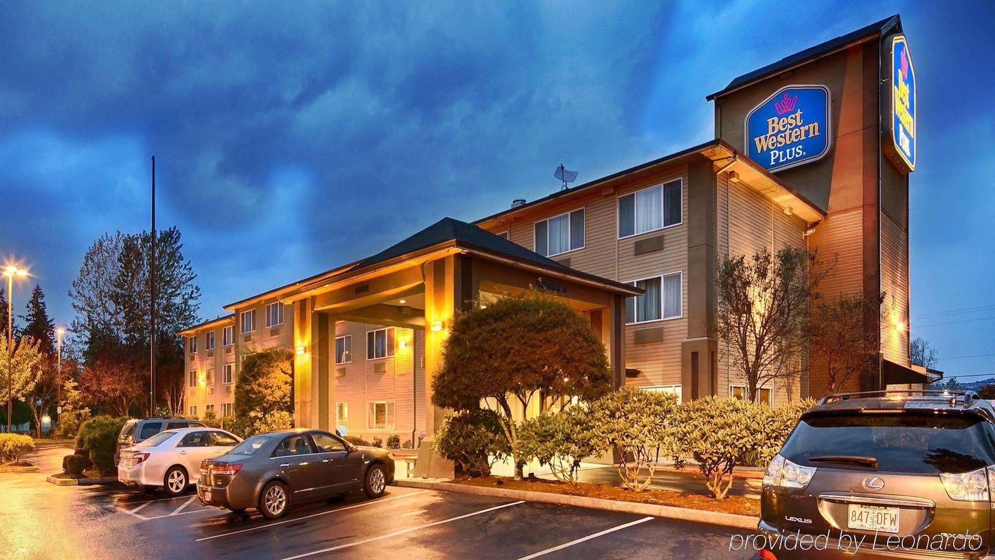 Best Western Cascade Inn & Suites Troutdale Eksteriør billede